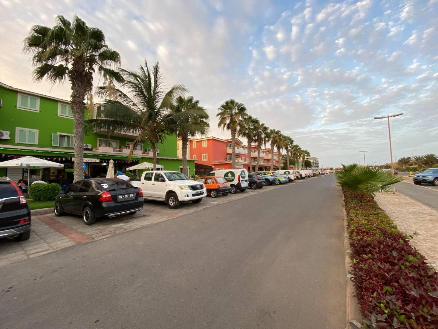 Djadsal Moradias - By Bobbywashere Santa Maria Exterior photo