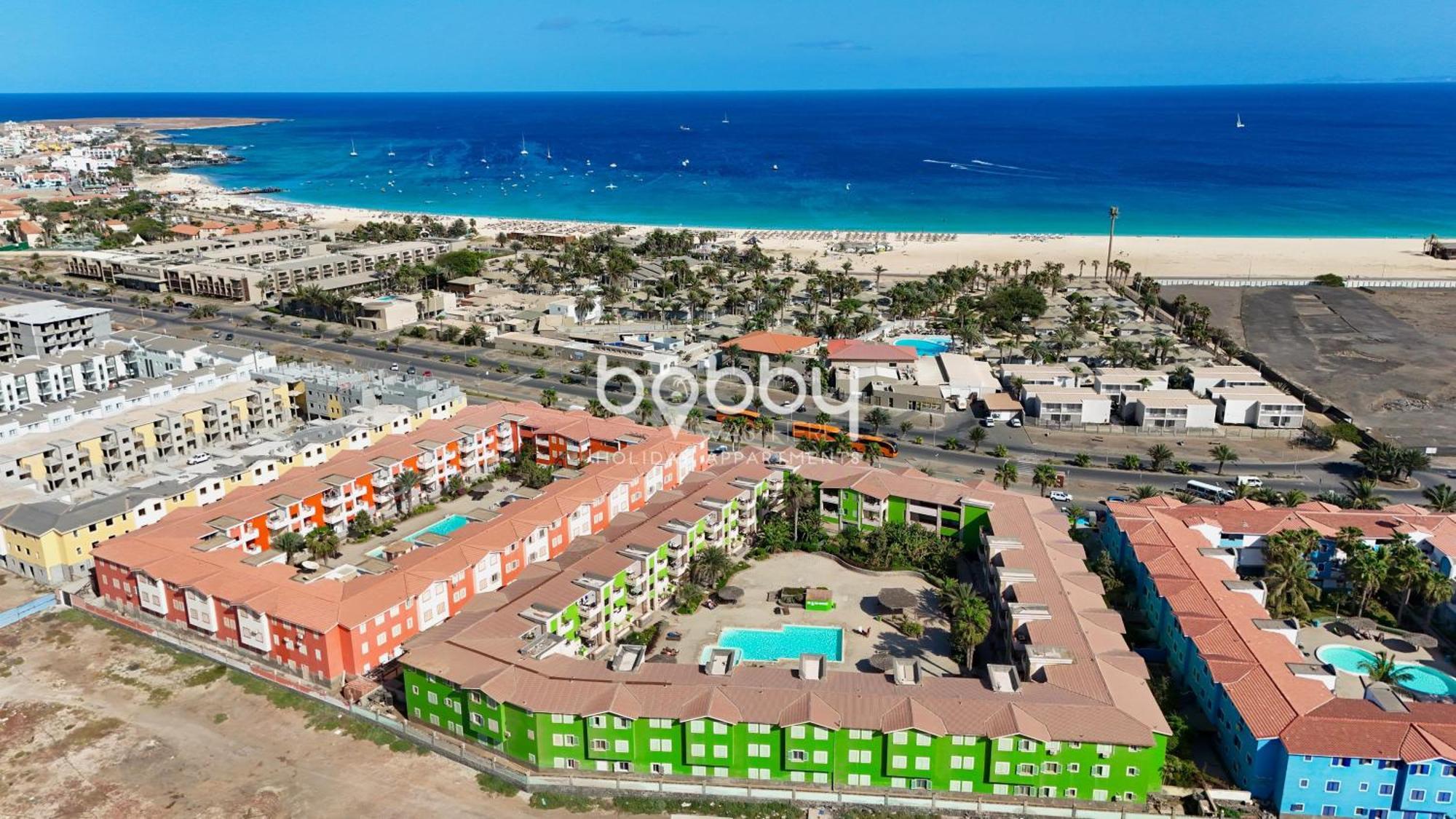 Djadsal Moradias - By Bobbywashere Santa Maria Exterior photo